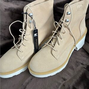 Sorel Beige Lace-Up Boots